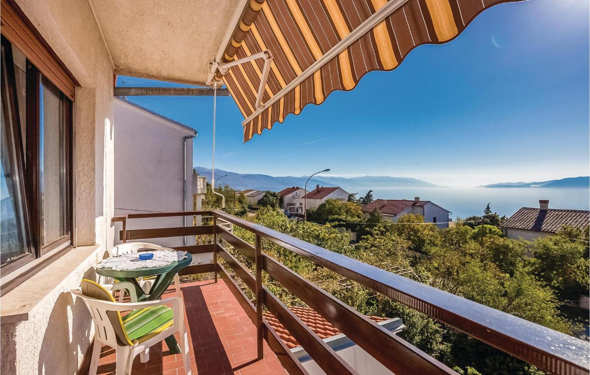 Stunning Apartment In Novi Vinodolski With Wifi Kültér fotó
